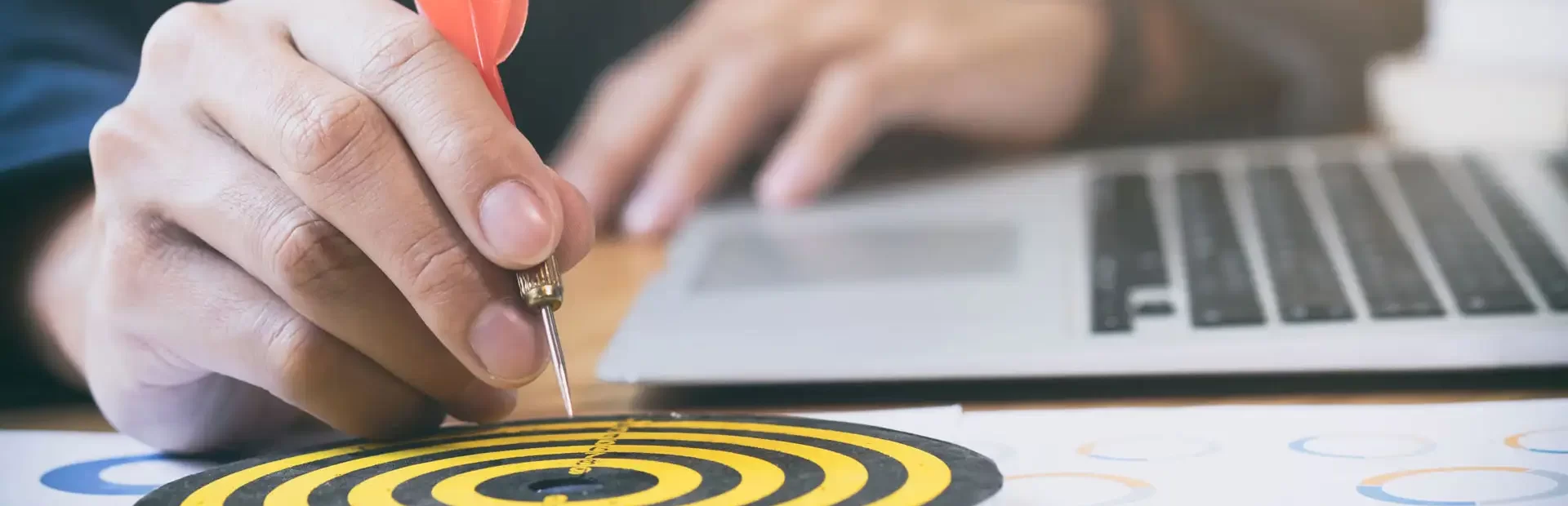 business-strategy-success-target-goals-desktop